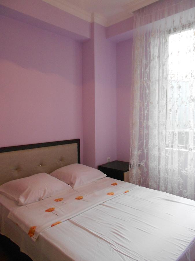 Ucha'S Apartment Batumi Eksteriør billede