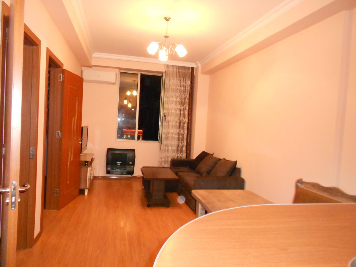 Ucha'S Apartment Batumi Eksteriør billede
